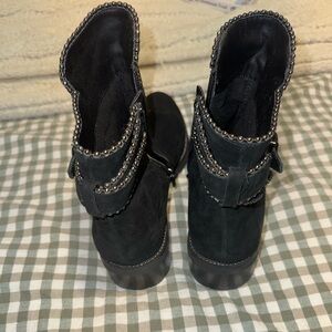 Elegant Black Suede Ankle Booties